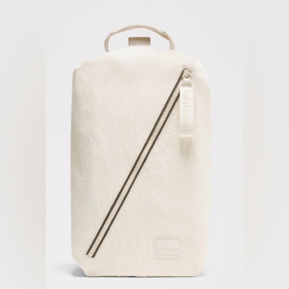 Lululemon Fast Track Bag 2.0 9L